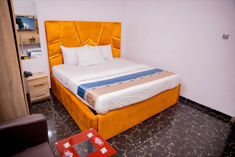 Delad Standard Room at Dee Rocket Hotel